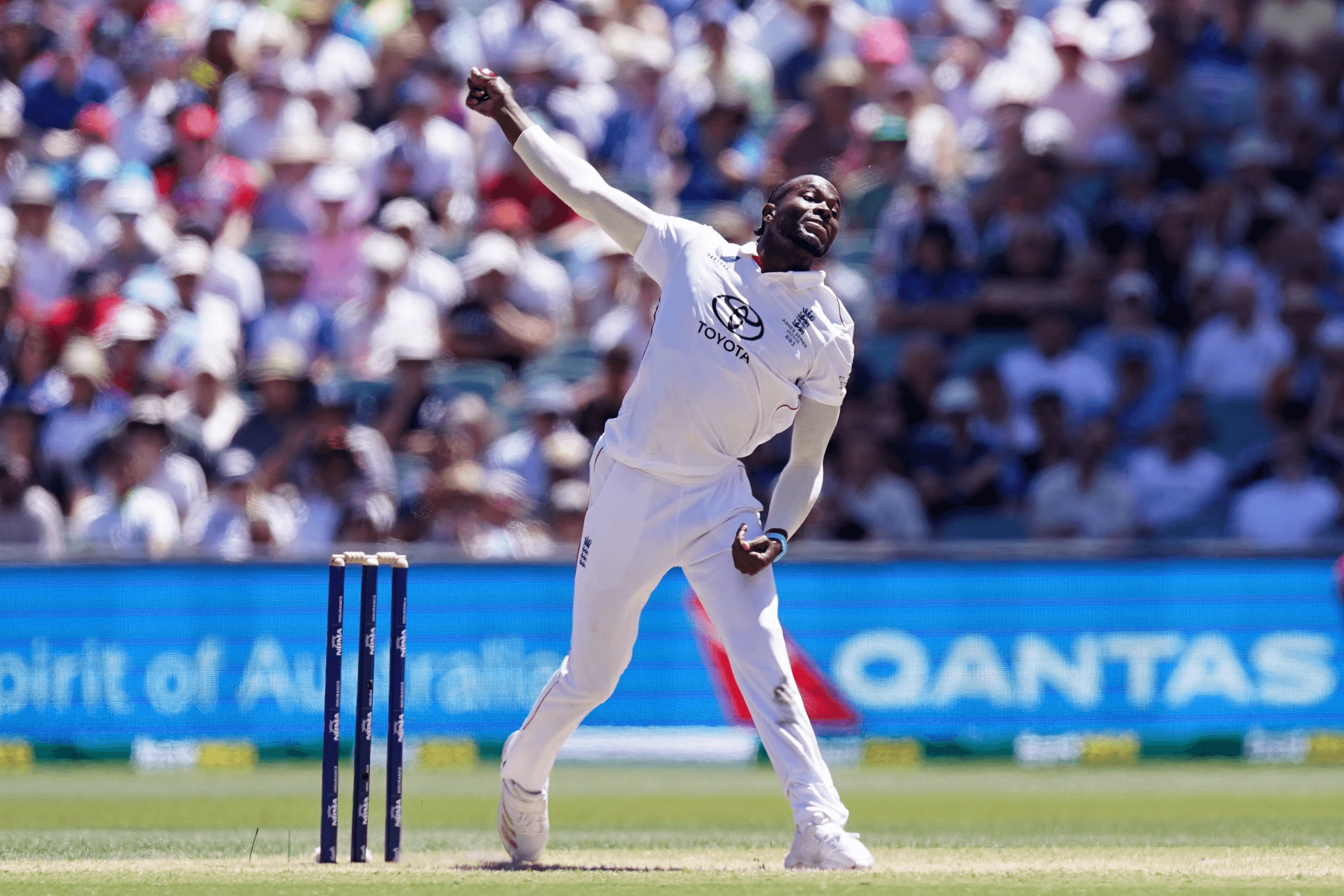 Jofra Archer Ruled Out of Ashes With Side Strain as England Make Two Changes for Boxing Day Test