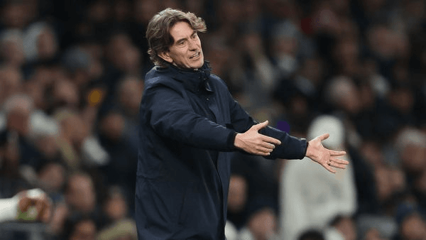 Spurs Boss Frank Defiant on Fan Support, Sarr Hamstring Doubt