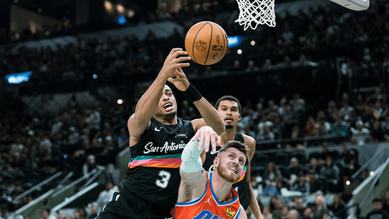 Thunder Hold Top Title Odds, Spurs Surge in West Showdown